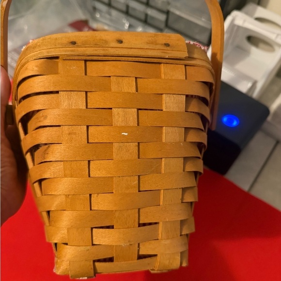 Longaberger Med. Vegetable Basket With Red/Wht Candystripe Liner and Protector - Picture 8 of 9